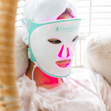 Load image into Gallery viewer, Omnilux CLEAR LED Light Therapy Mask